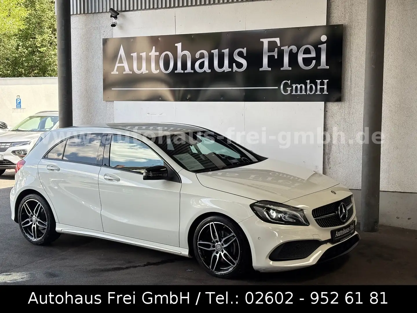 Mercedes-Benz A 180 AMG*SPORT*NIGHT*LED*NAVI*PTS*ALCANTARA* Weiß - 1