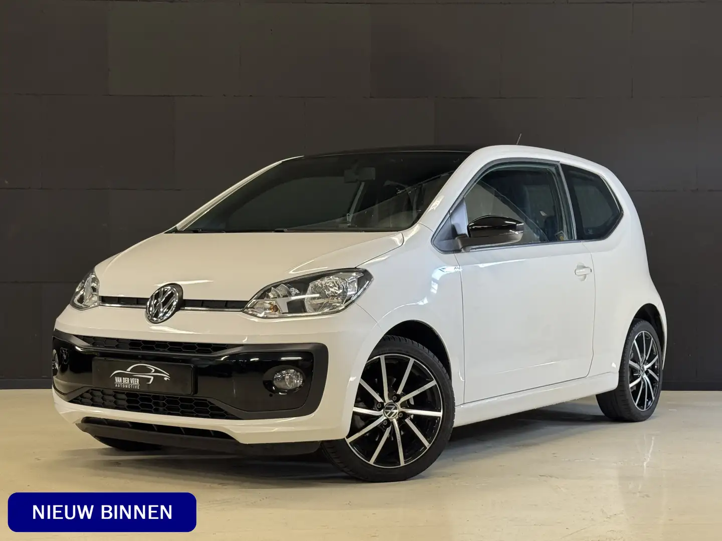 Volkswagen up! 1.0 BMT R-line | Stoelverwarming | 16'' LMV | Airc Blanco - 1