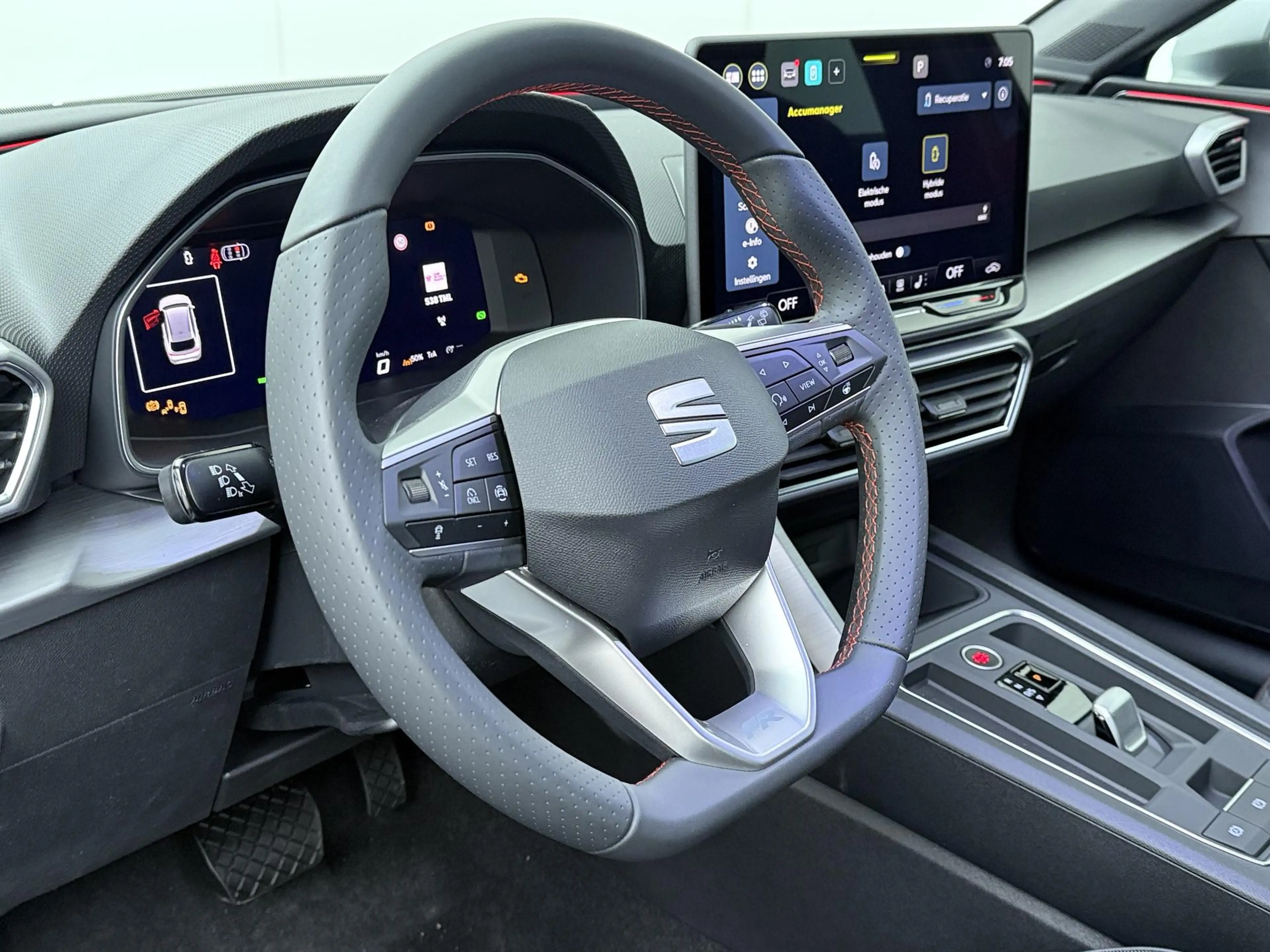 SEAT Leon e-Hybrid Sportstourer FR Business 1.5 TSI eHybrid 150 kW / — photo 6