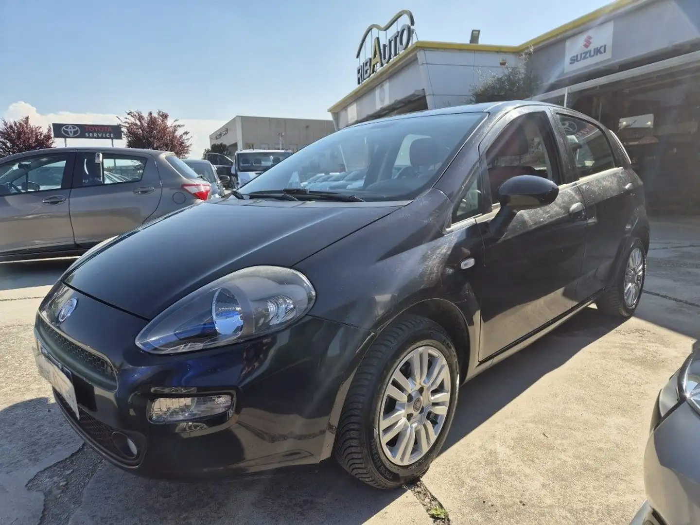 Fiat Punto 1.4 8V 5 porte Easypower Lounge GPL Zwart - 1