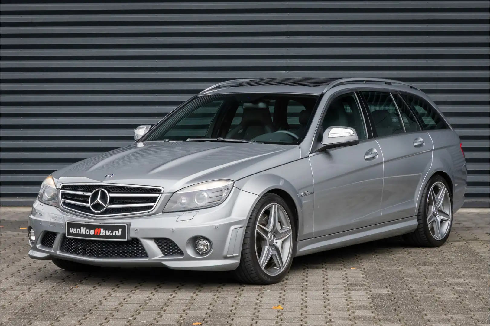 Mercedes-Benz C 63 AMG Estate -Palladiumzilver- Grigio - 1