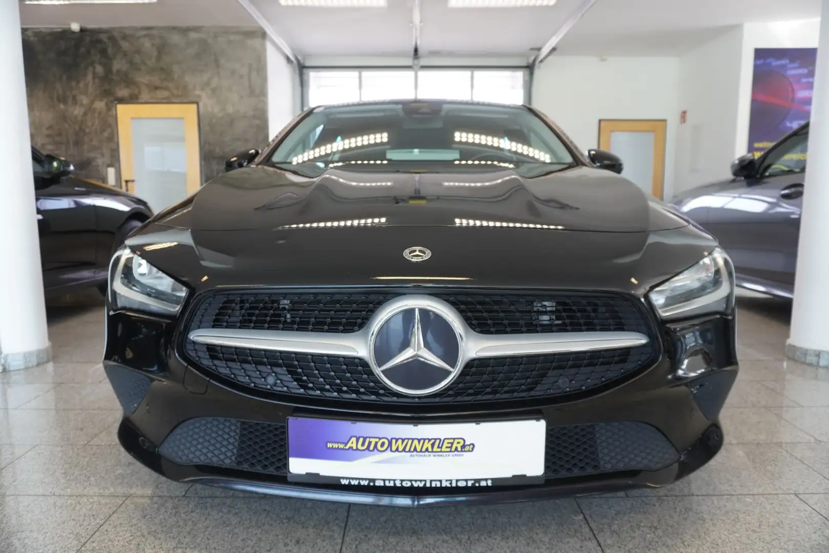Mercedes-Benz CLA 200 d Shooting Brake 4Matic Aut./Virtual/Navi/Kamera/ Schwarz - 2
