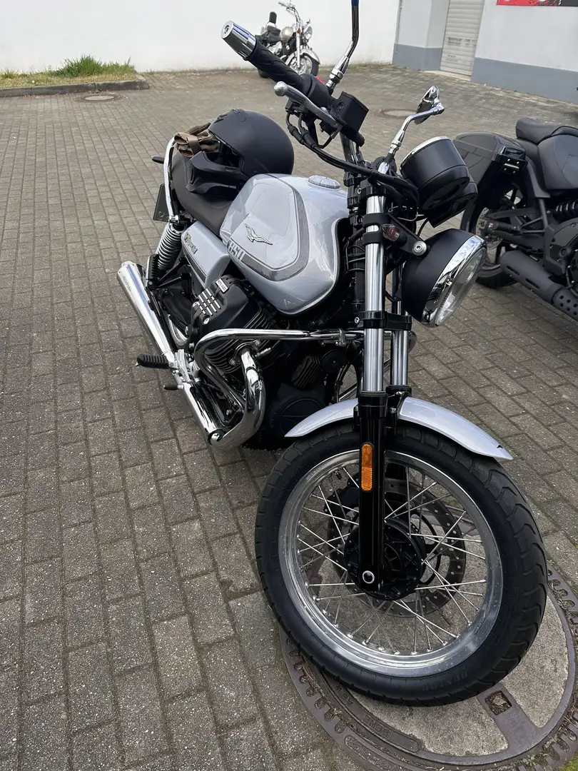 Moto Guzzi V 7 special Argent - 1