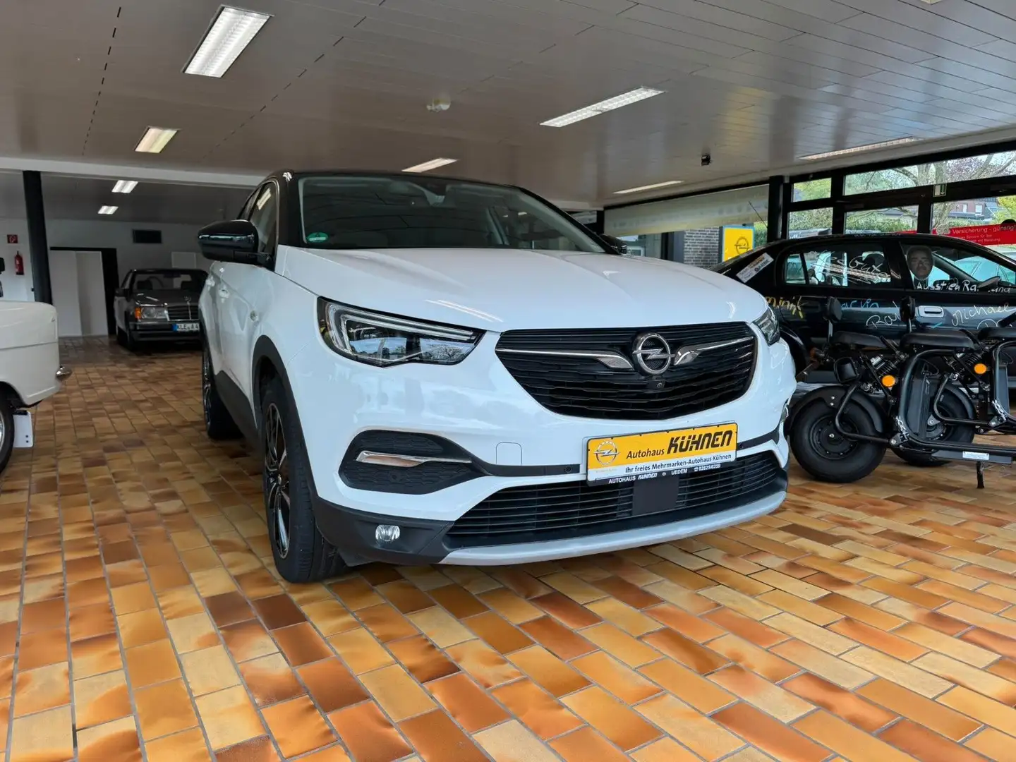 Opel Grandland X Ultimate Weiß - 1