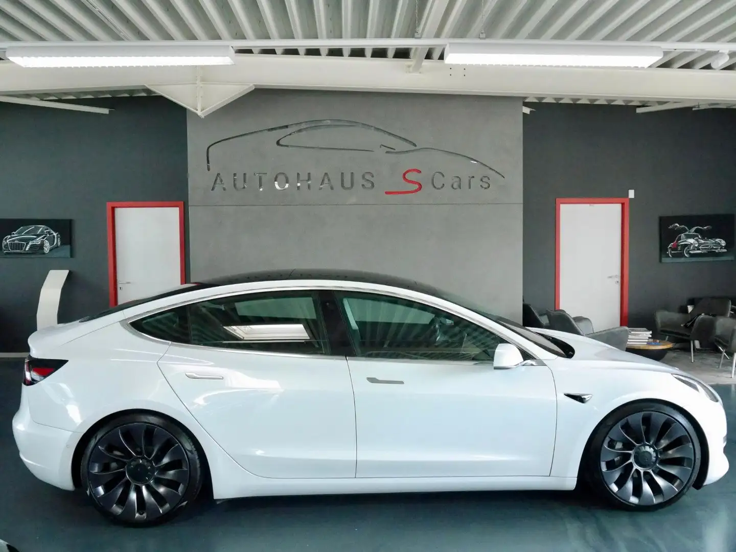 Tesla Model 3 Longe Range AWD*Booster*AutoP.*79 kWH* Weiß - 2