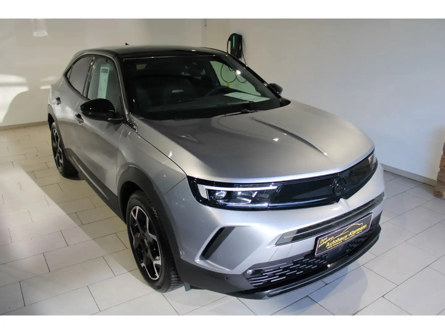 Opel Mokka Ultimate 1.2 Turbo EU6e Navi Leder Digital Grau - 2