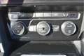 Volkswagen Passat Variant 1.4 TSI Highline Business R Automaat / Navigatie / Grijs - thumbnail 24
