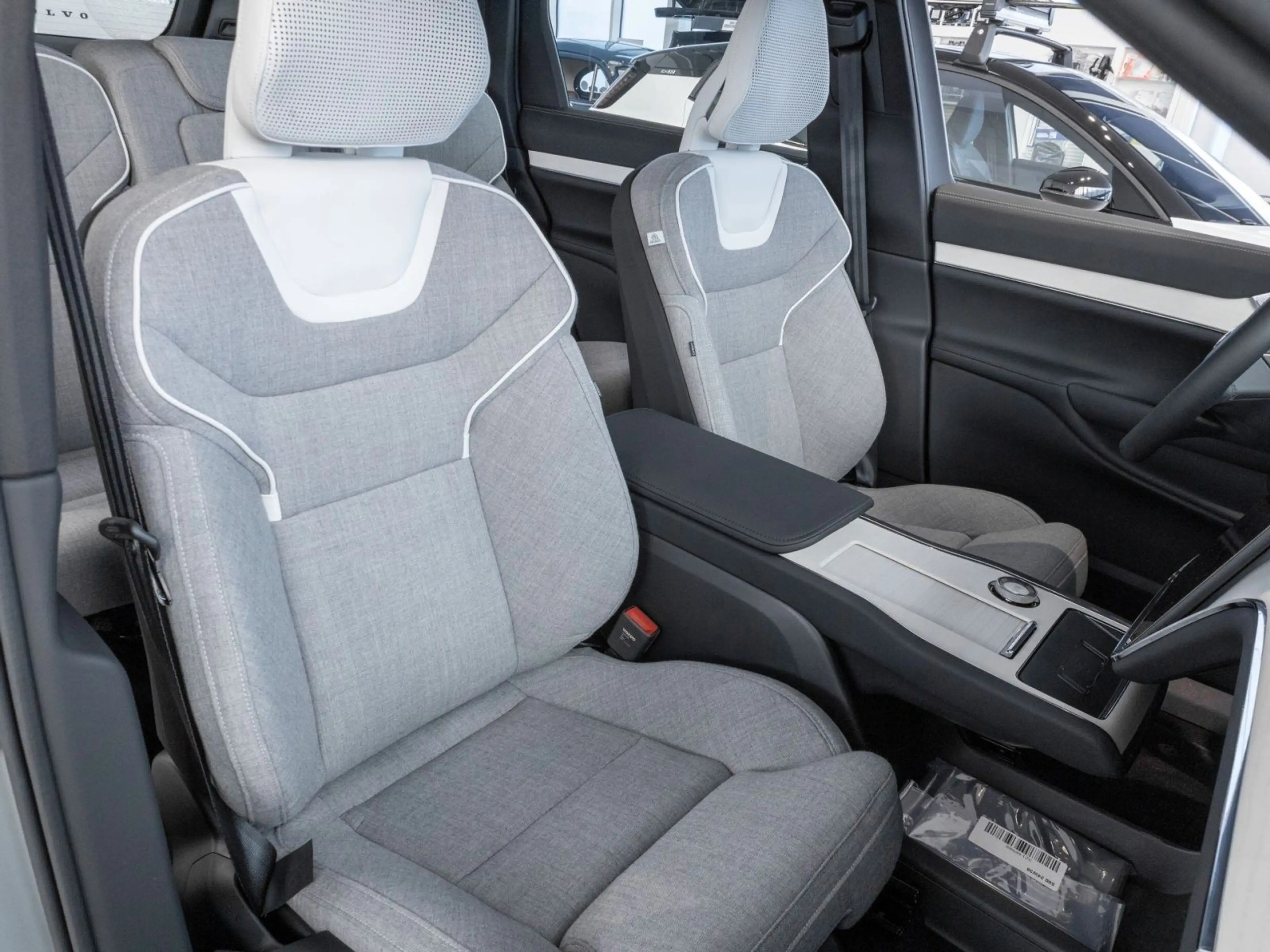 Volvo EX90 Ultra Perfor. AWD, Bowers u Wilkins — photo 5