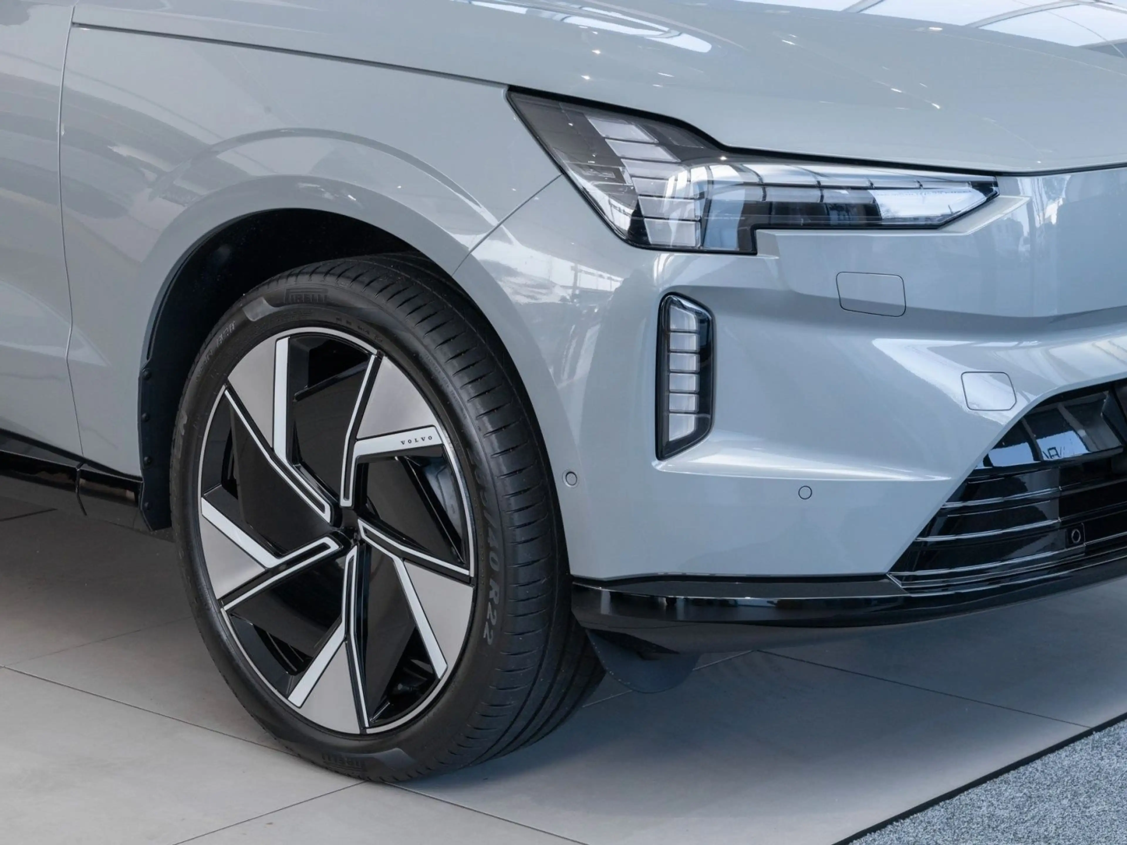 Volvo EX90 Ultra Perfor. AWD, Bowers u Wilkins — photo 3