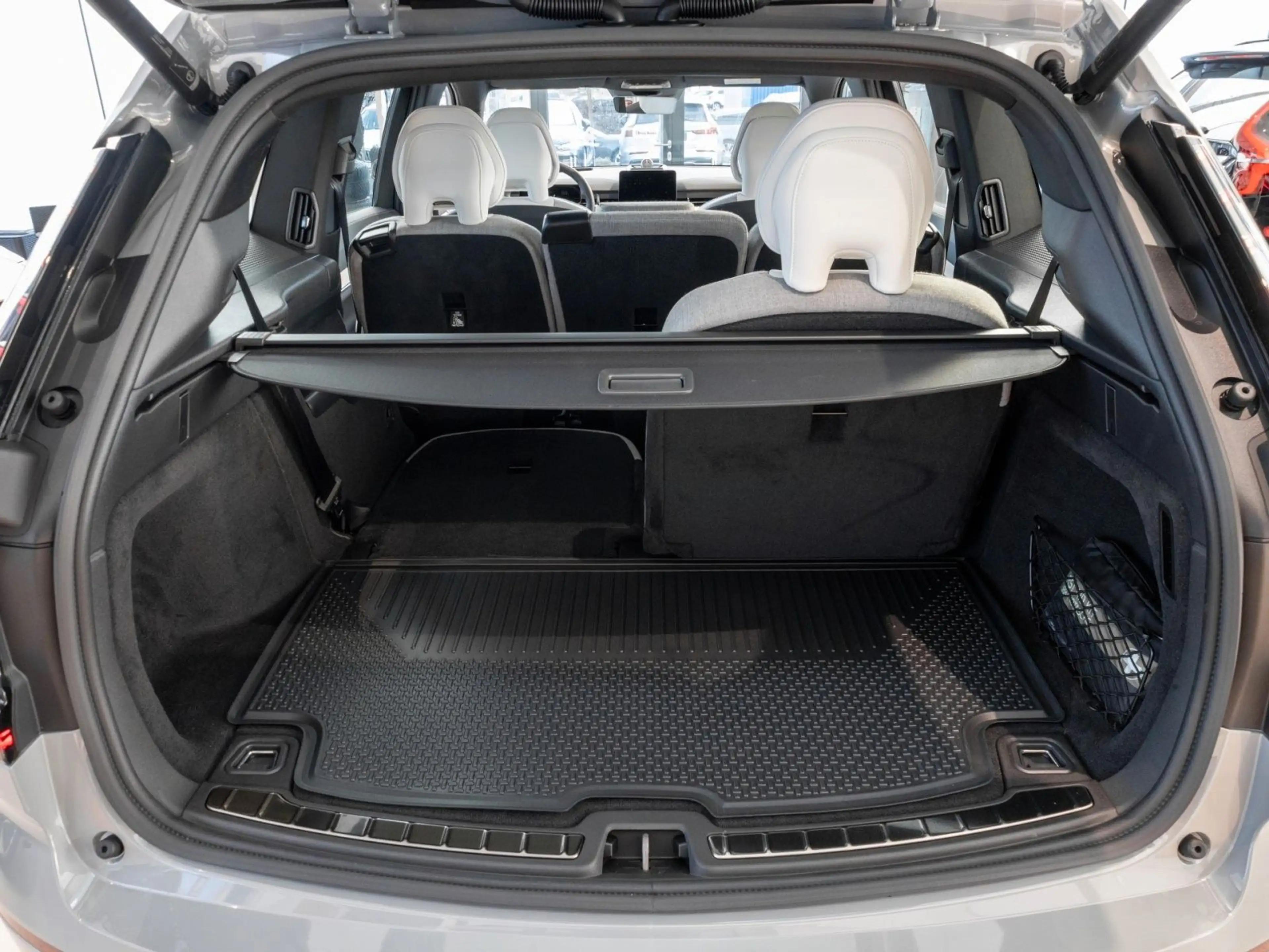 Volvo EX90 Ultra Perfor. AWD, Bowers u Wilkins — photo 11