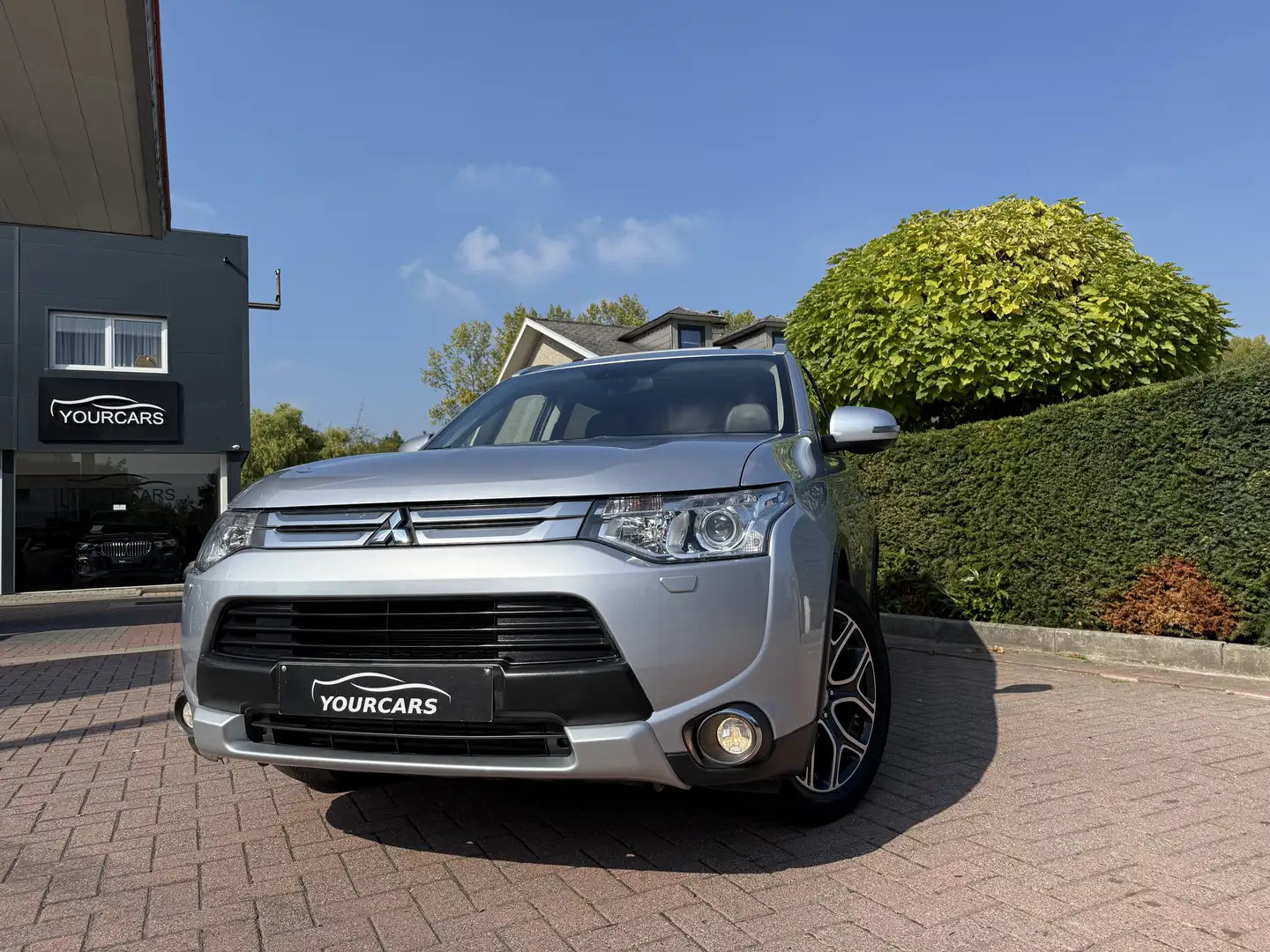 Mitsubishi Outlander Outlander 2.2 DI-D 4WD * 7 ZIT * FULL OPTIONS Argent - 1