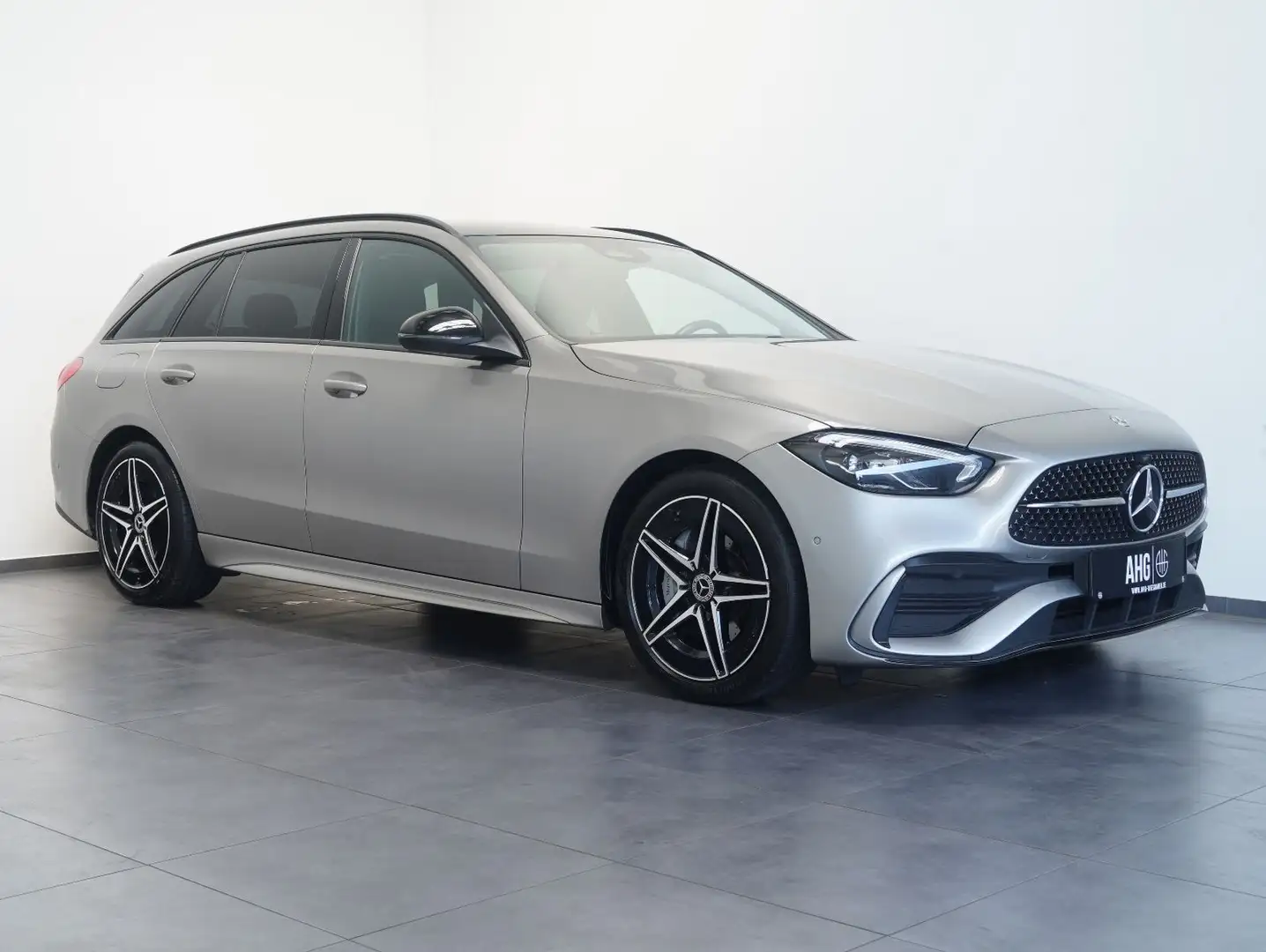 Mercedes-Benz C 220 T d AMG Line DISTRONIC/PANORAMA/AHK Zilver - 2