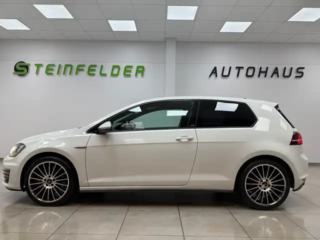 Volkswagen Golf view 7