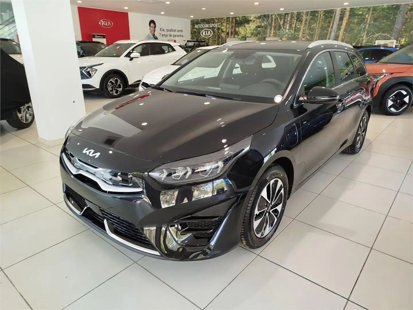 Kia Tourer 1.6 GDi PHEV 104kW (141CV) eDrive - 1