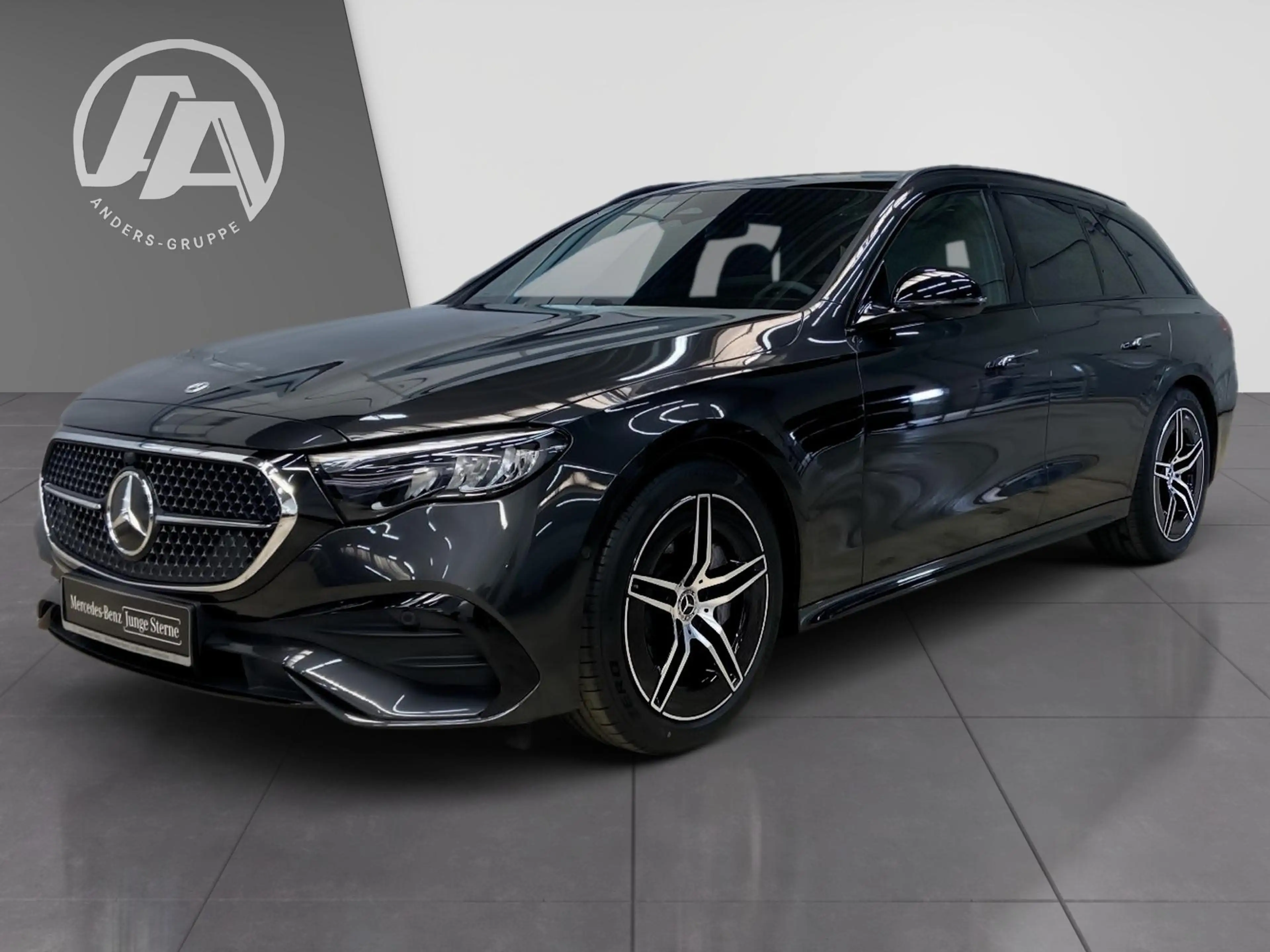 Mercedes-Benz E 220 d T AMG+Night+AHK+Kamera+LED+Navi+PDC+Pano — photo 15