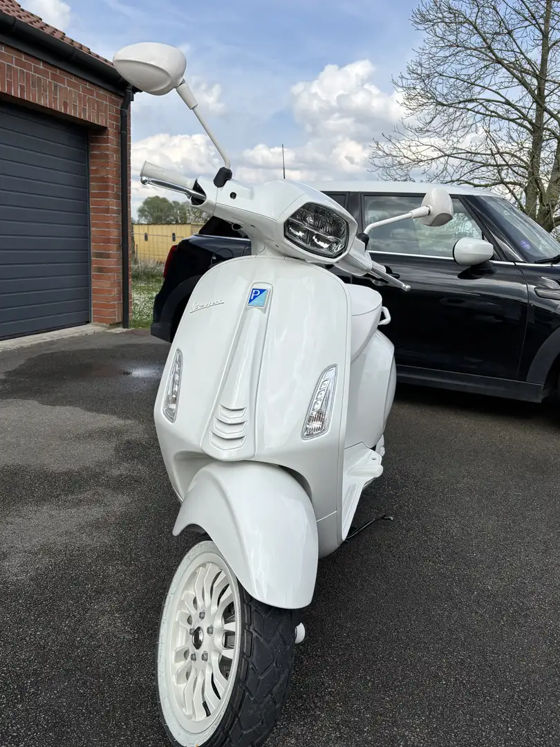 Vespa Sprint 125 Blanc - 1