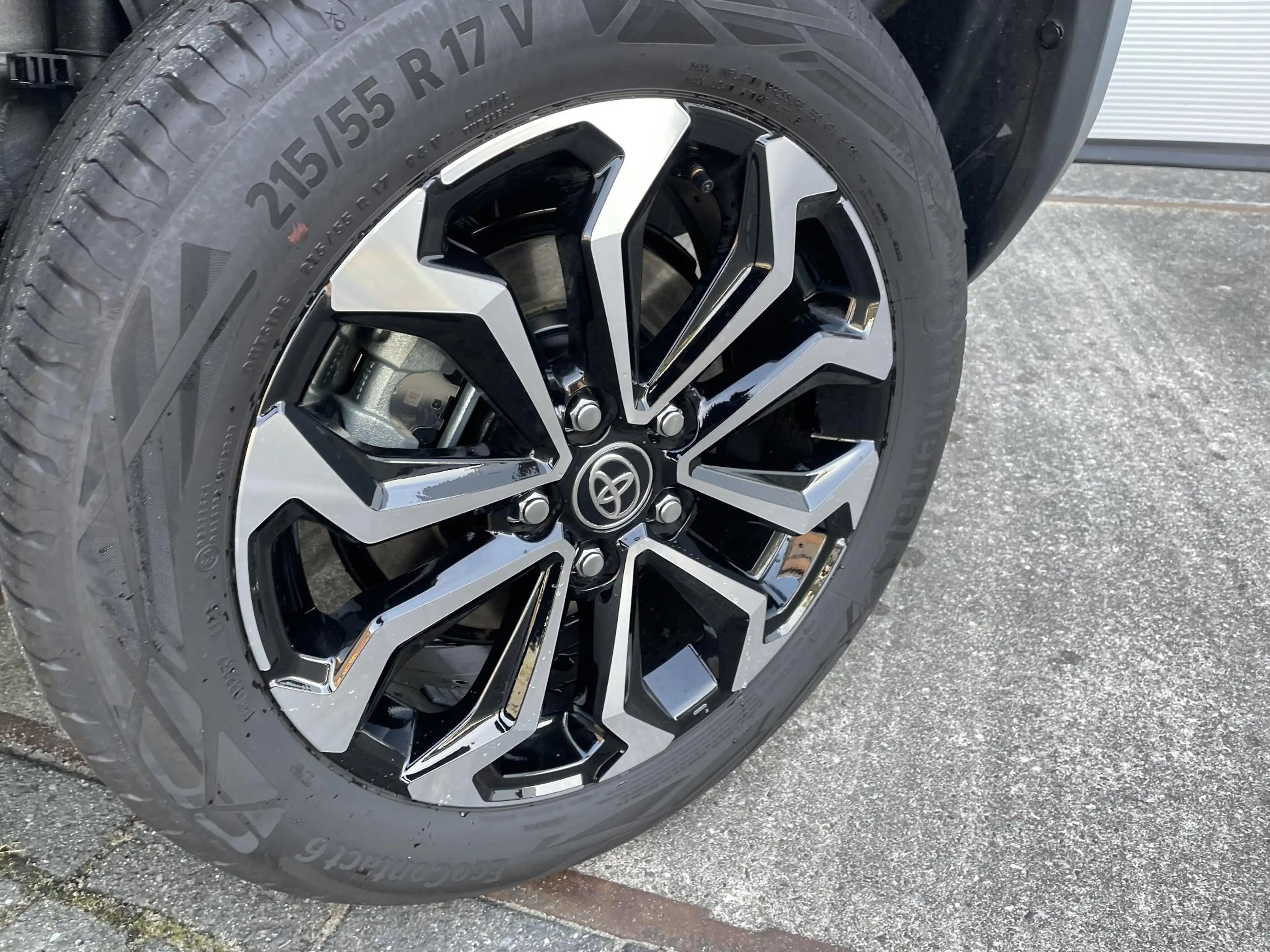 Toyota Yaris Cross 1.5 Hybrid 115 Dynamic incl Comfort pack — photo 2