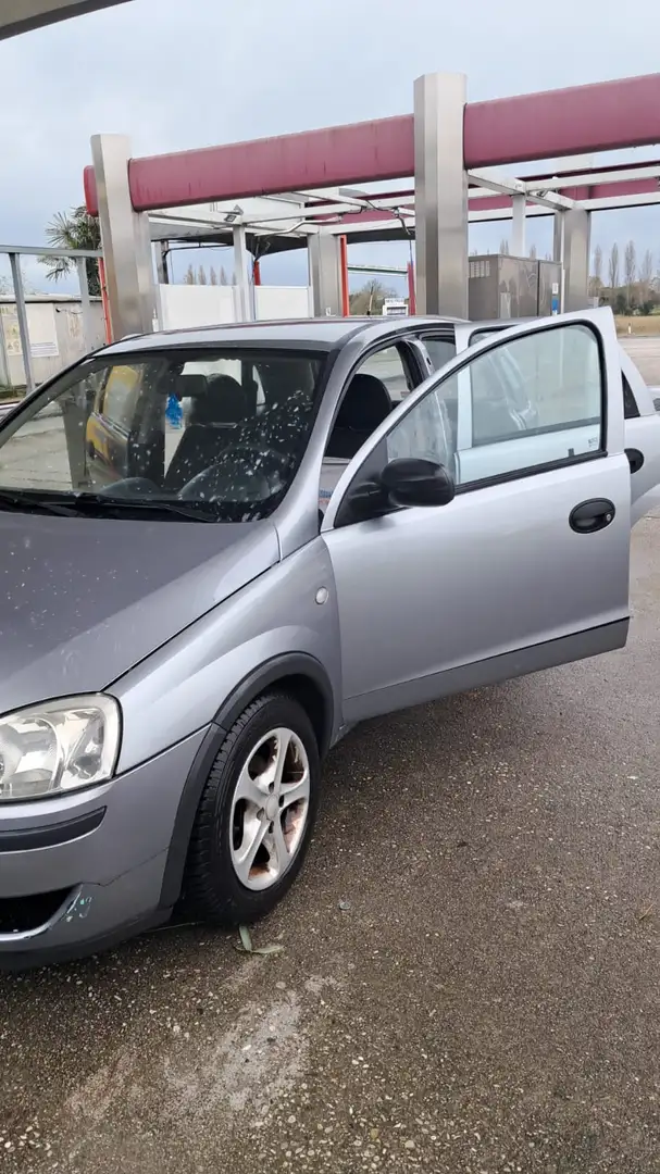Opel Corsa 3p 1.2 Silverline - 2