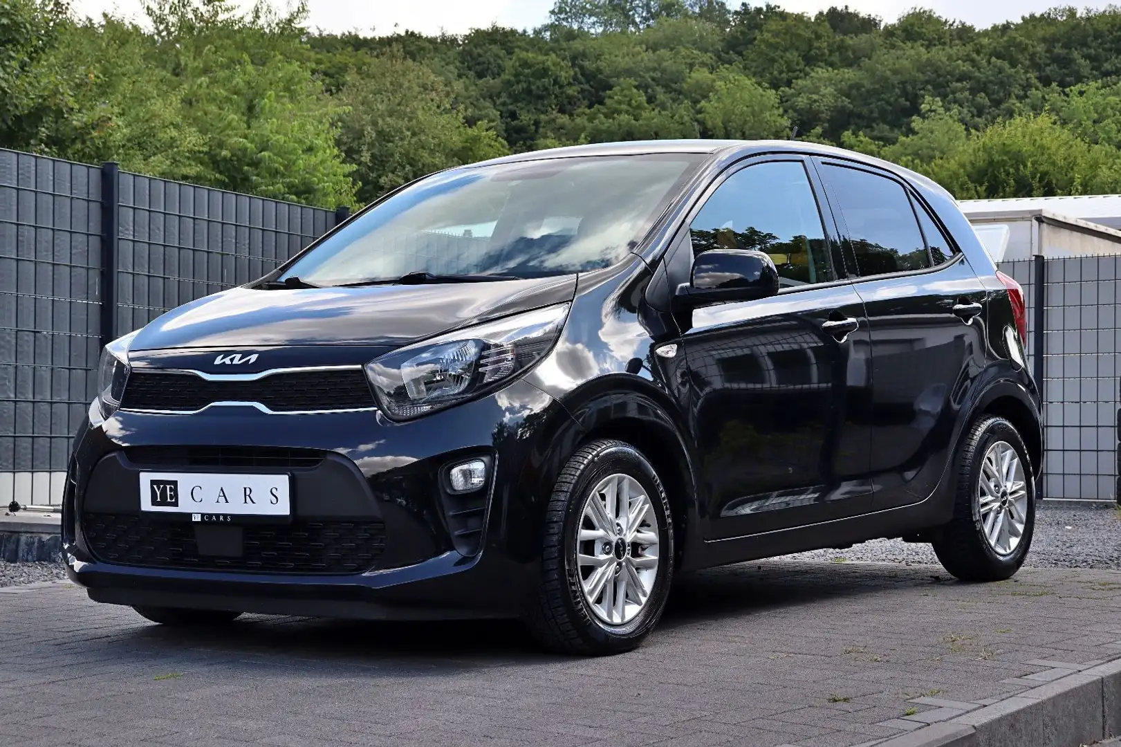 Kia Picanto Dream Team *KLIMA*SHZ*LENKRA-HEIZ* Schwarz - 1