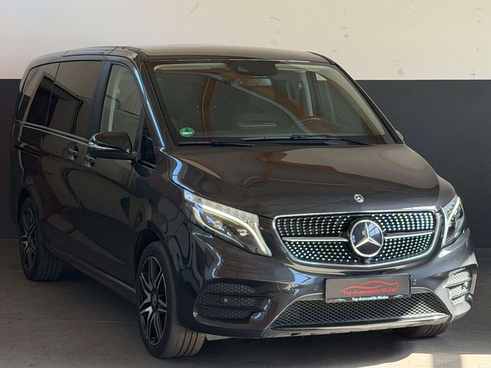 Second hand Mercedes Benz V-Class 300