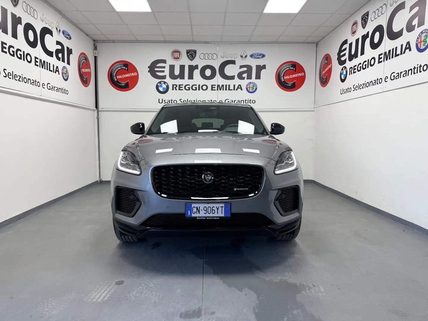 Jaguar E-Pace E-Pace 2.0D I4 163 CV AWD Auto R-Dynamic HSE Grigio - 2