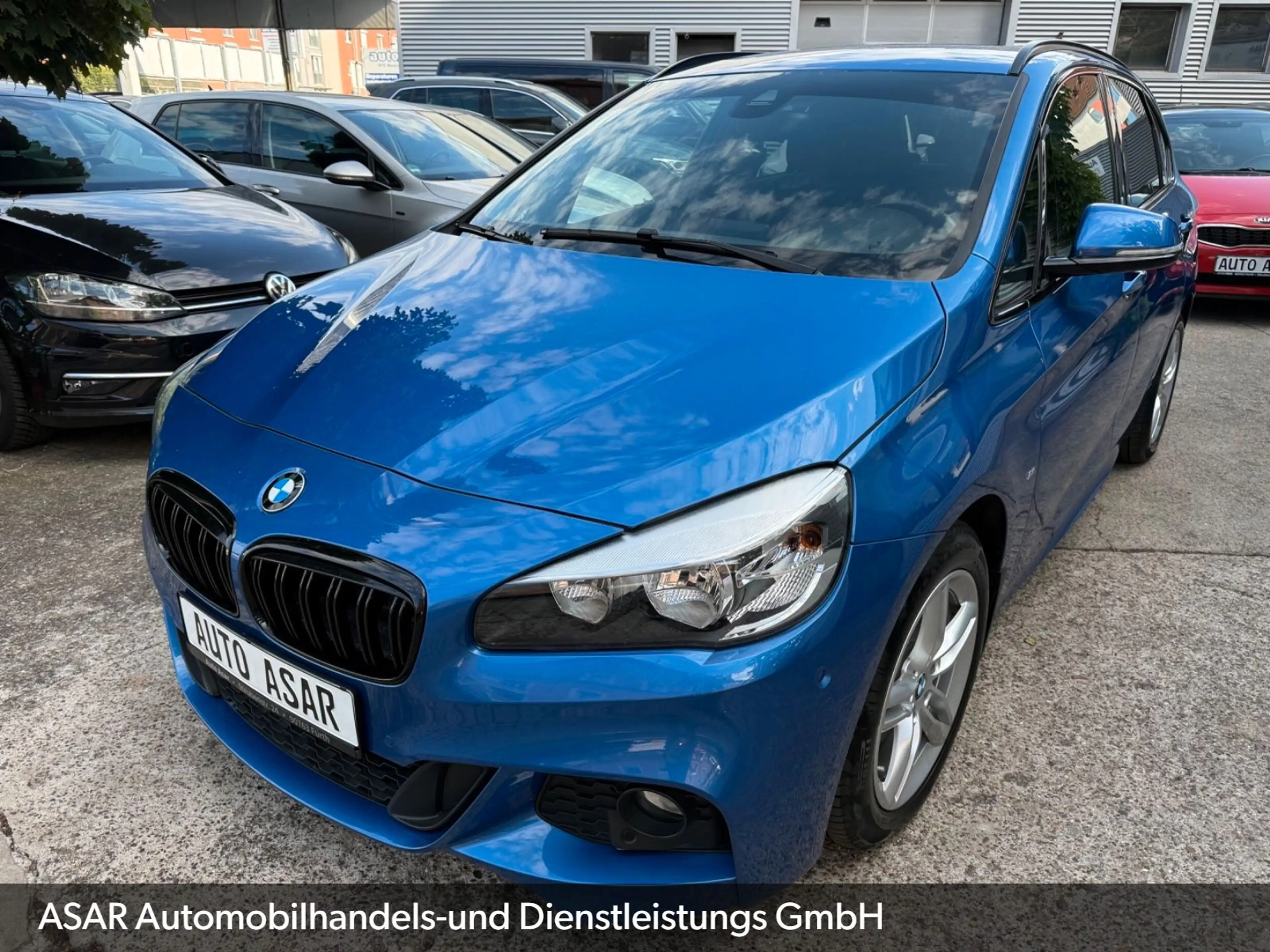 BMW 216 d Active Tourer M-PAKET/PDC/AHK/TEMPO/