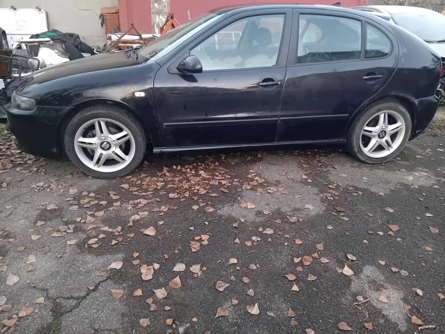 SEAT Leon 1900 TDI A 6 MARCE CON 152000 ORIGINALI 3334785907 Schwarz - 1