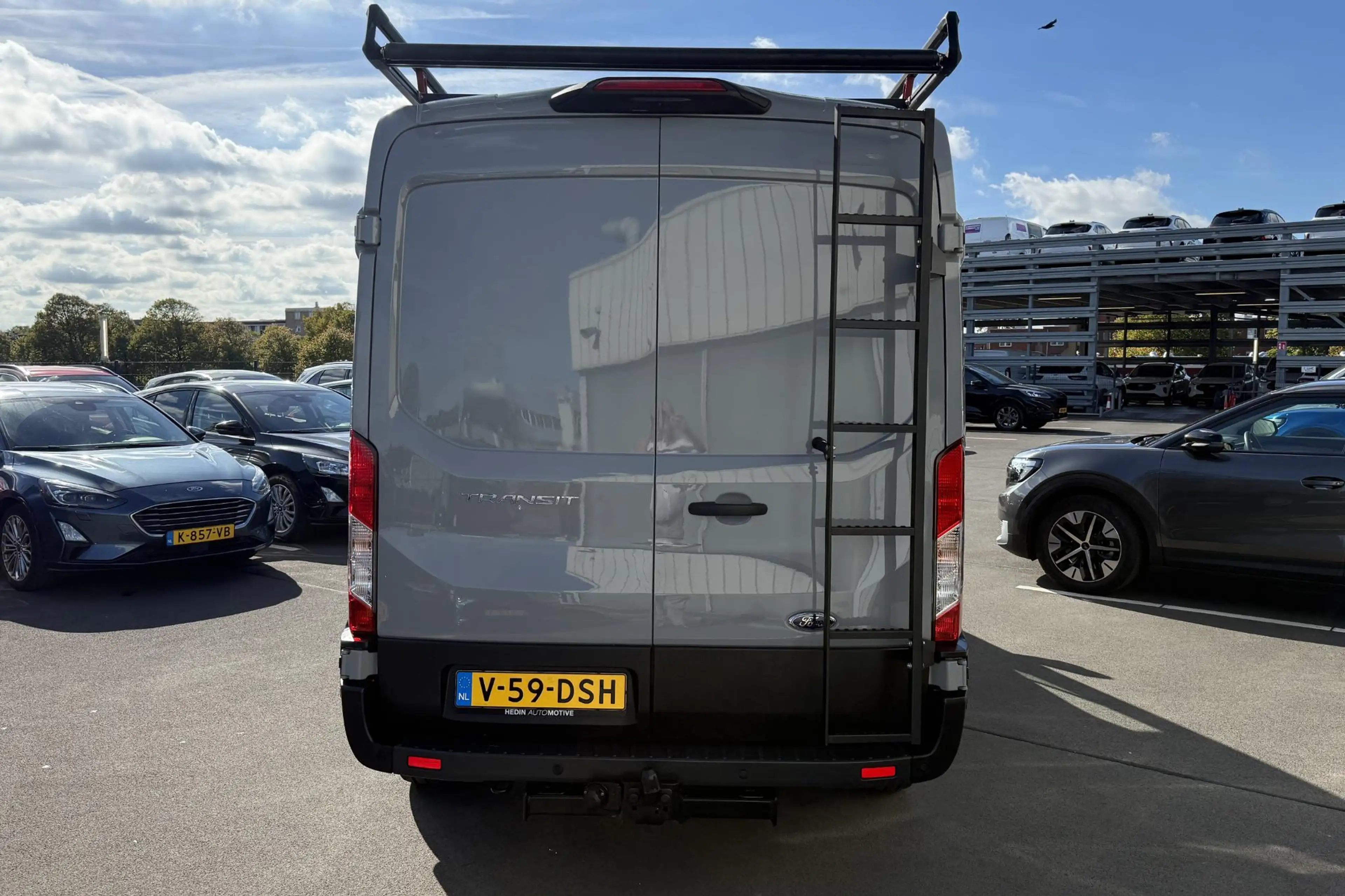 Ford Transit 350 2.0 TDCI L3H2 Trend — photo 9