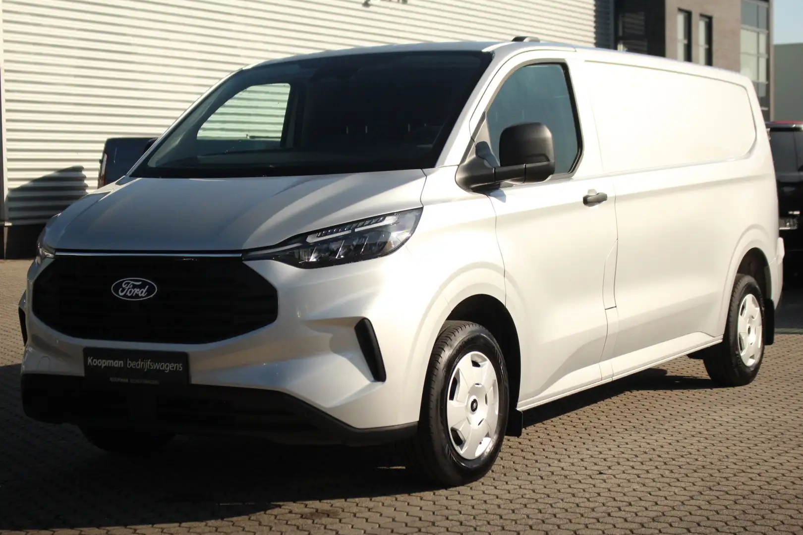 Ford Transit Custom 320 2.0TDCI 136pk L2H1 Trend | Automaat | Camera | Argent - 2