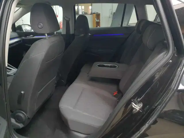 Volkswagen Golf view 13