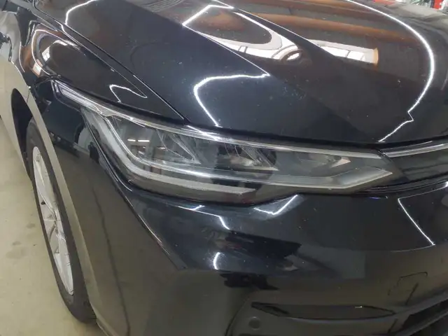 Volkswagen Golf view 19