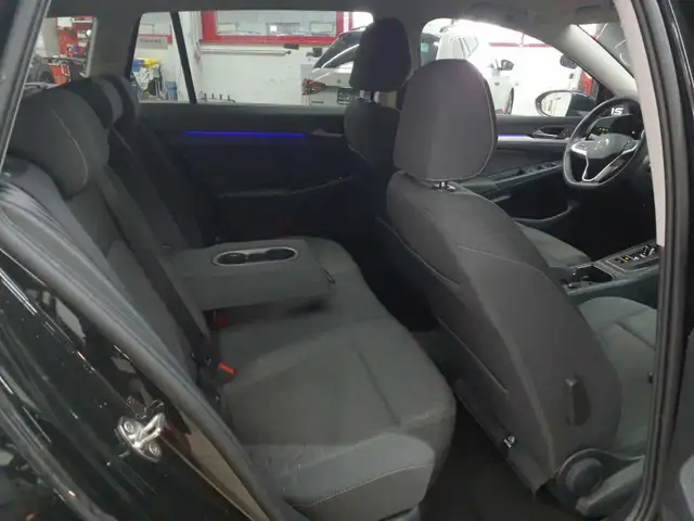 Volkswagen Golf view 14