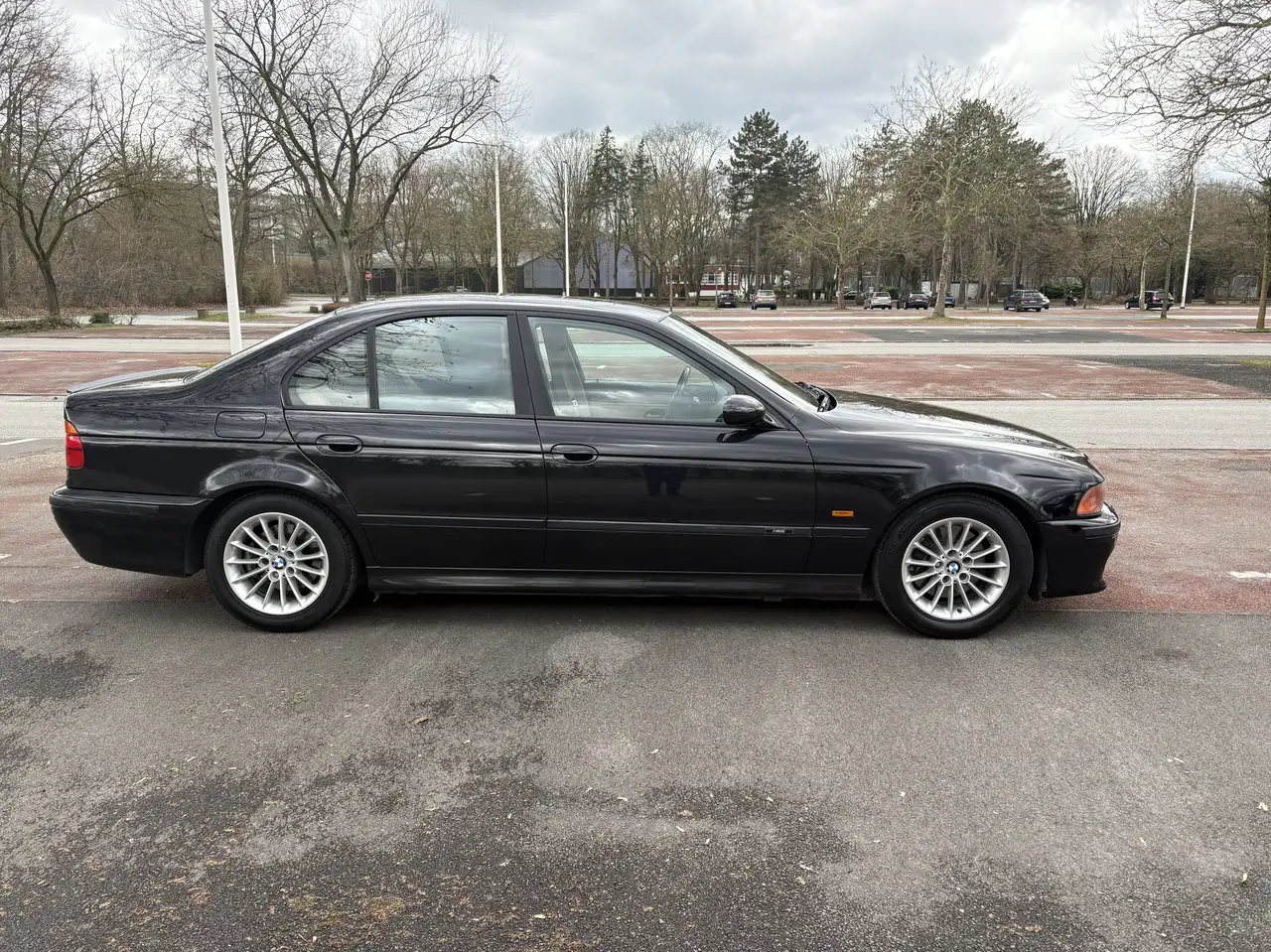 BMW 540i, foto 6