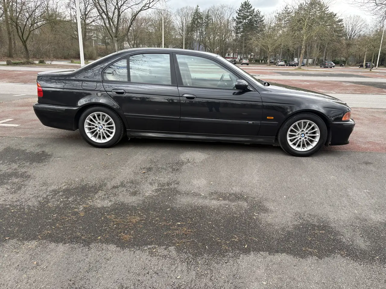 BMW 540i, foto 10
