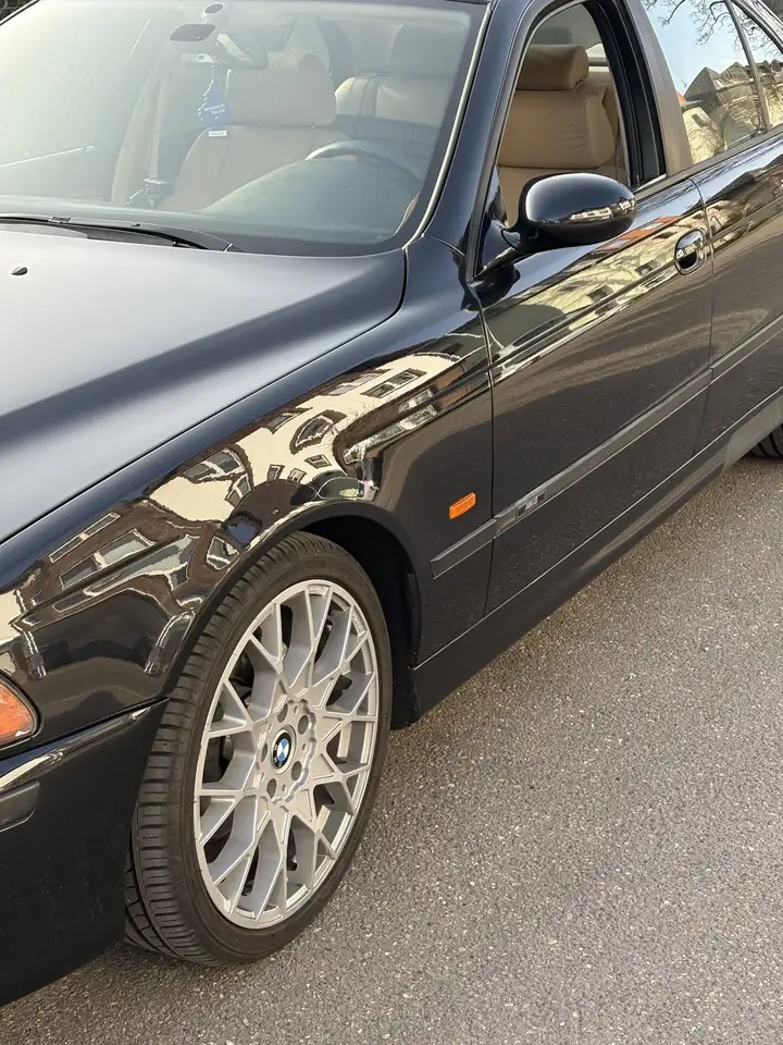 BMW 540i, foto 3