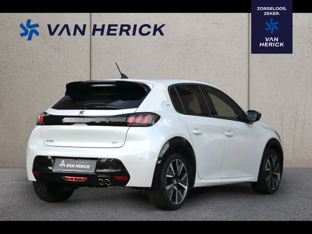 Peugeot 208 view 4