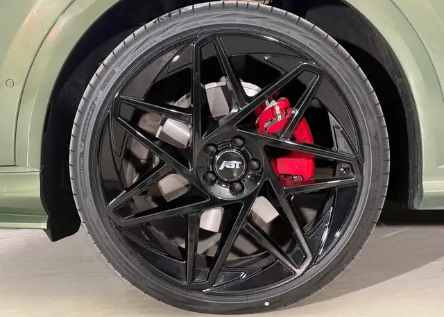 Audi Q5 view 6