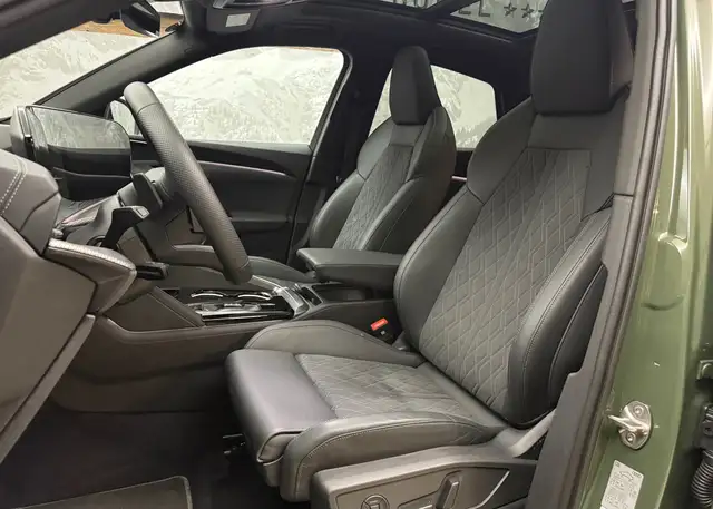Audi Q5 view 7