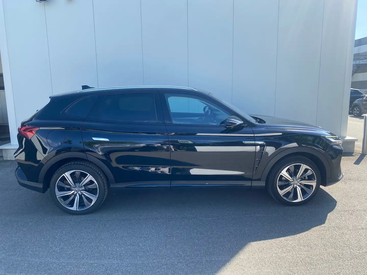 MG Marvel R e-MARVEL 70 kWh Performance AWD Noir - 2