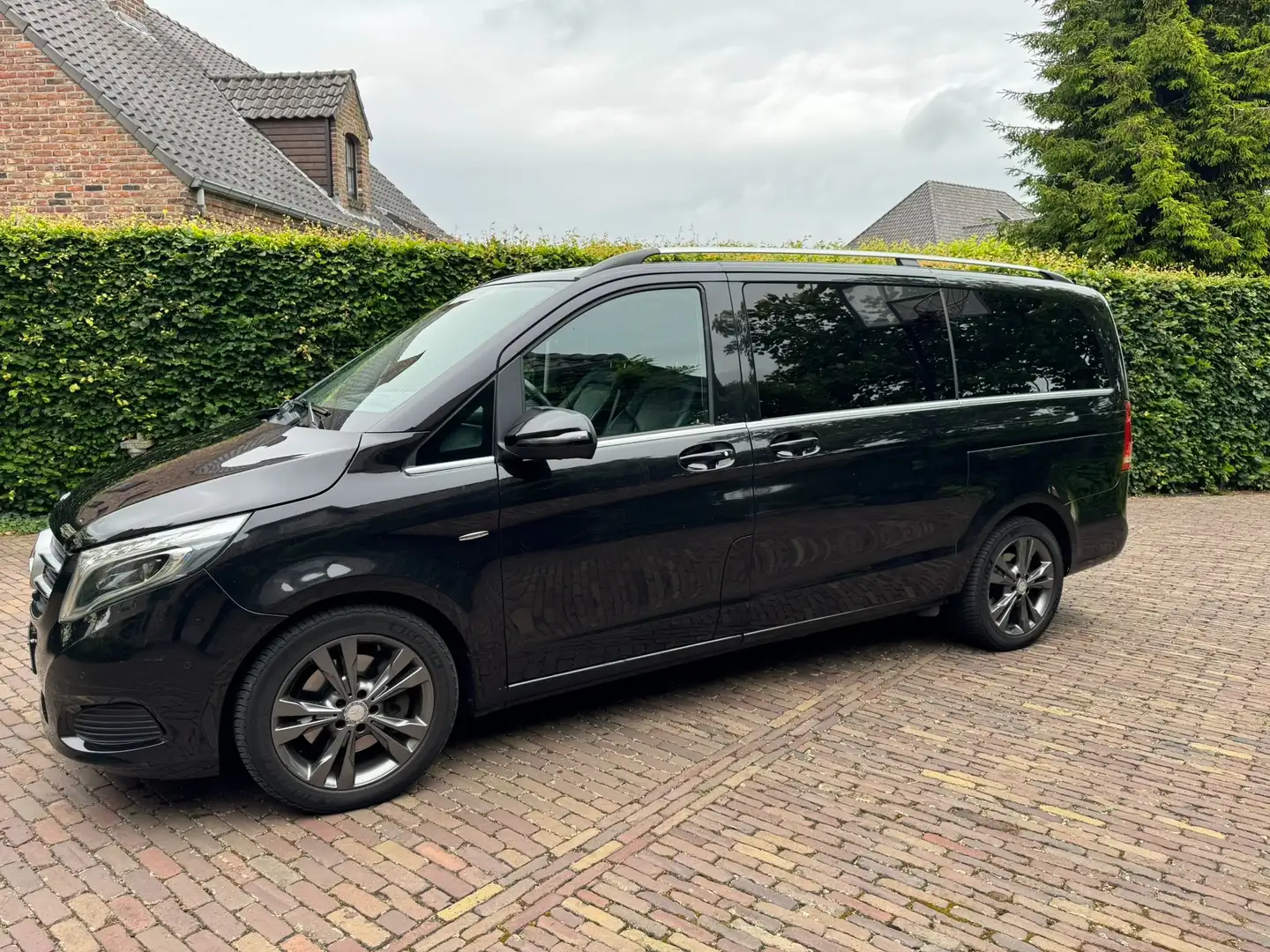 Mercedes-Benz V 250 Lang -Avantgarde Edition Noir - 1