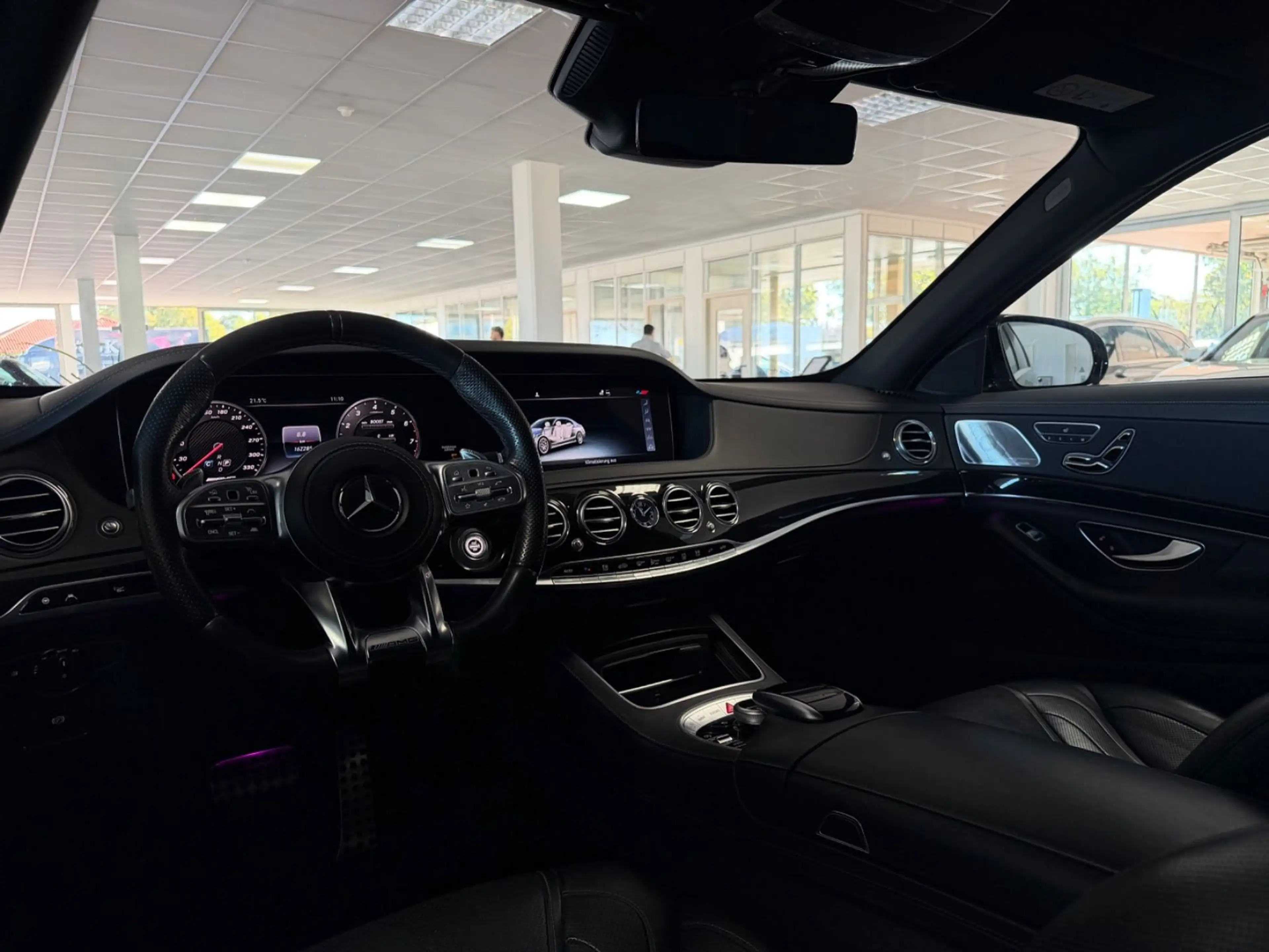 Mercedes-Benz S 400 d 4Matic AMG Line / SHZ / LED — photo 15