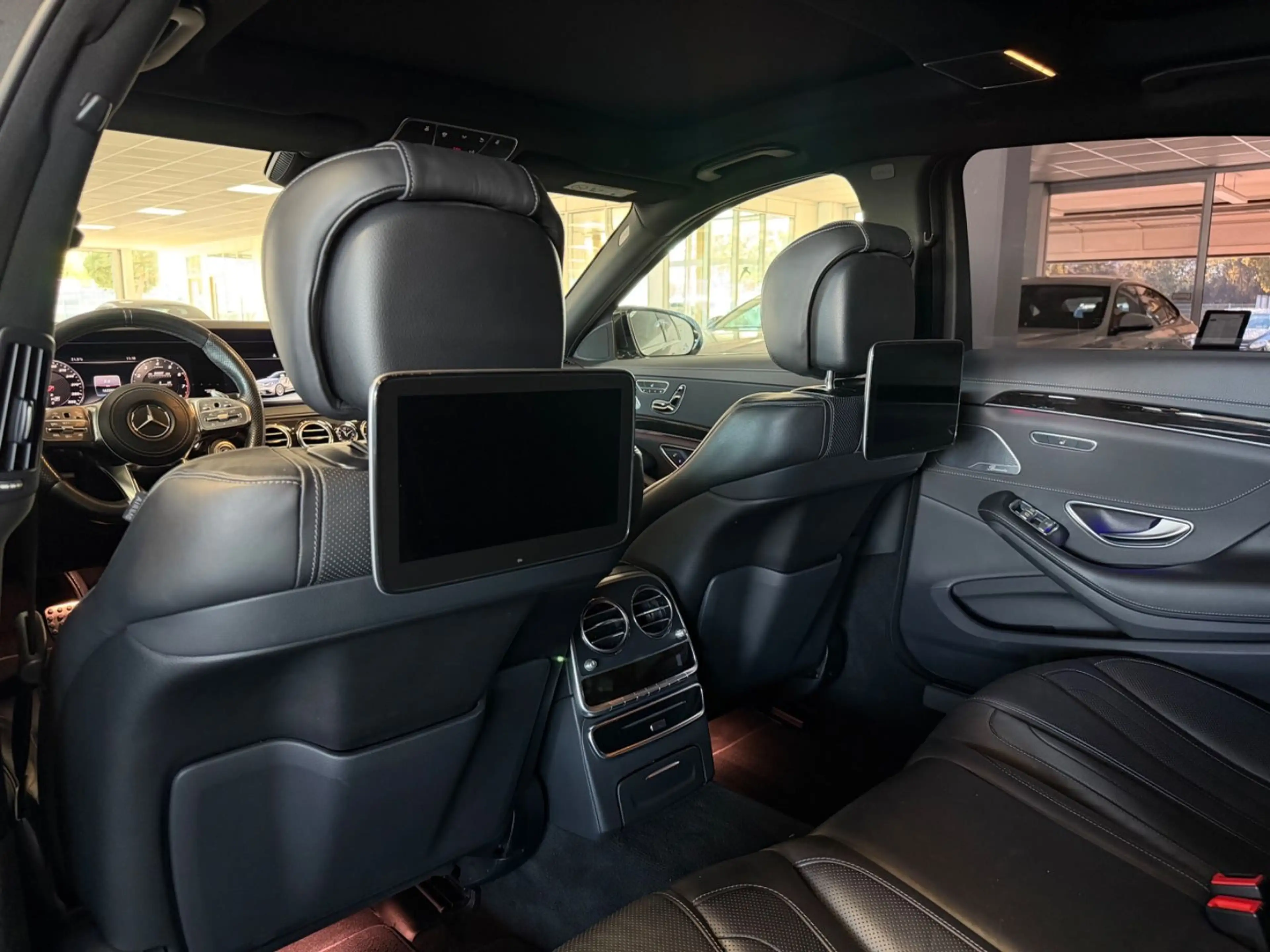 Mercedes-Benz S 400 d 4Matic AMG Line / SHZ / LED — photo 17