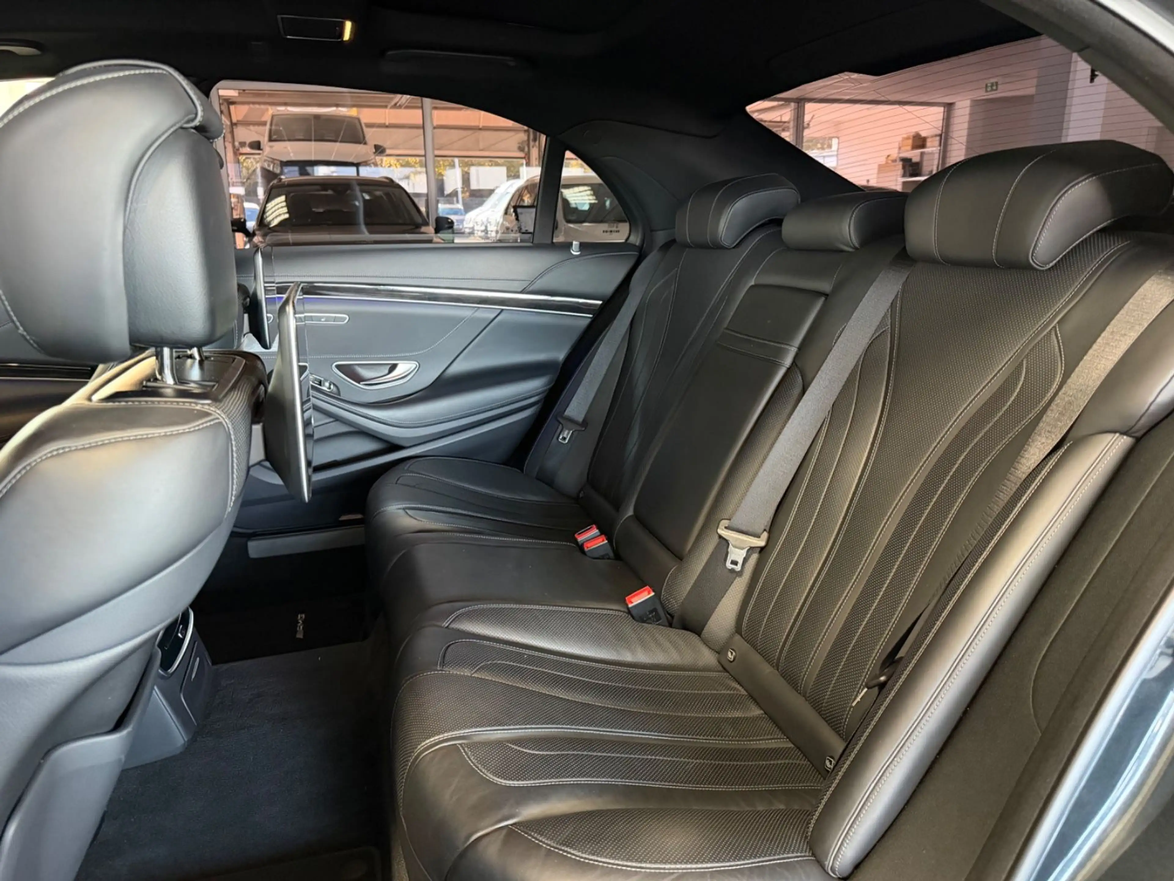 Mercedes-Benz S 400 d 4Matic AMG Line / SHZ / LED — photo 14