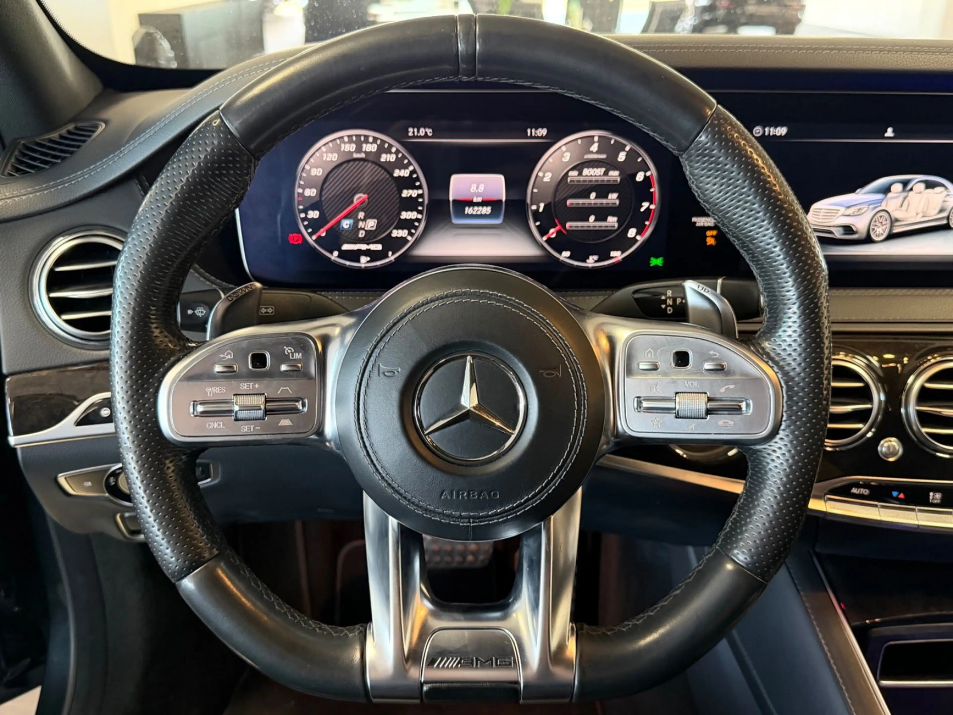 Mercedes-Benz S 400 d 4Matic AMG Line / SHZ / LED — photo 19
