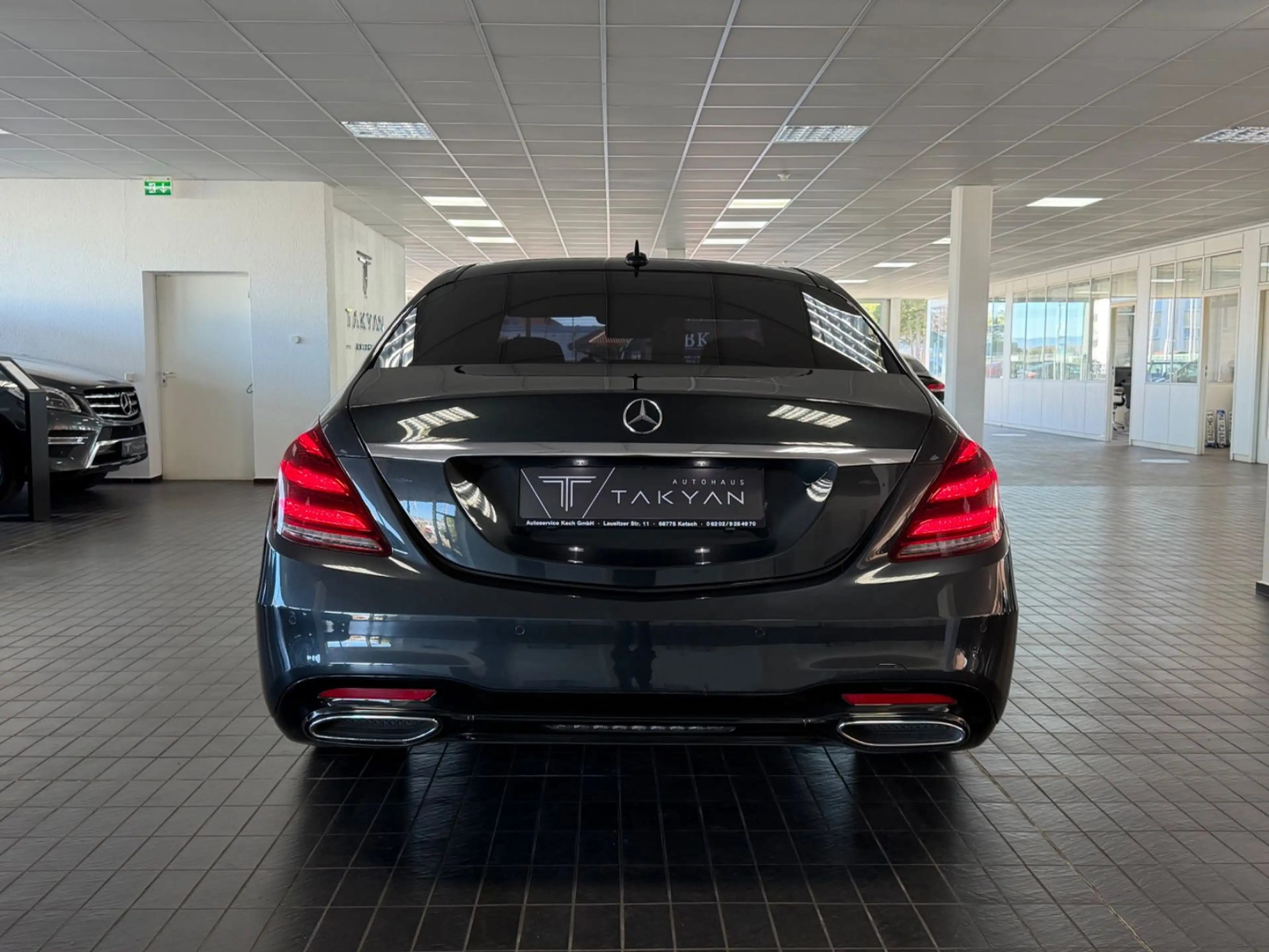 Mercedes-Benz S 400 d 4Matic AMG Line / SHZ / LED — photo 6