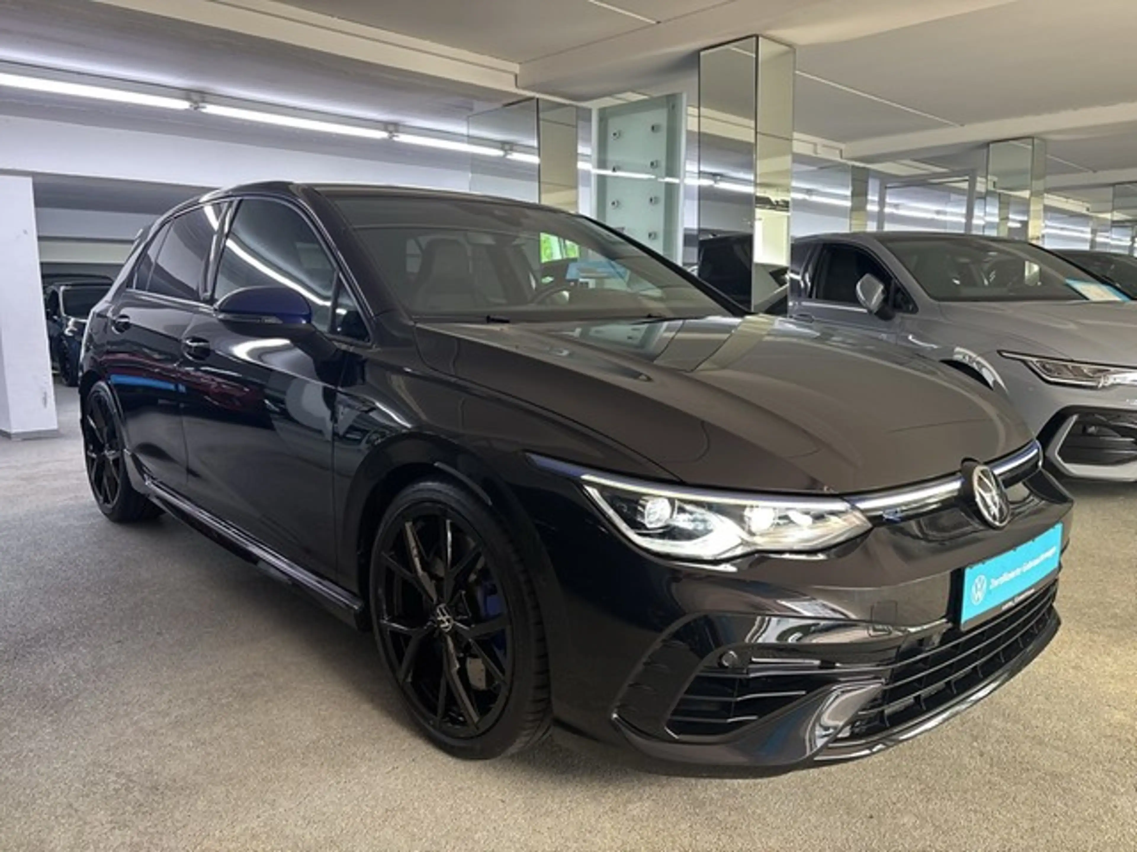 Volkswagen Golf R 2.0 TSI DSG R 20 Years 4M*PANO*KAMERA*HUD — photo 3