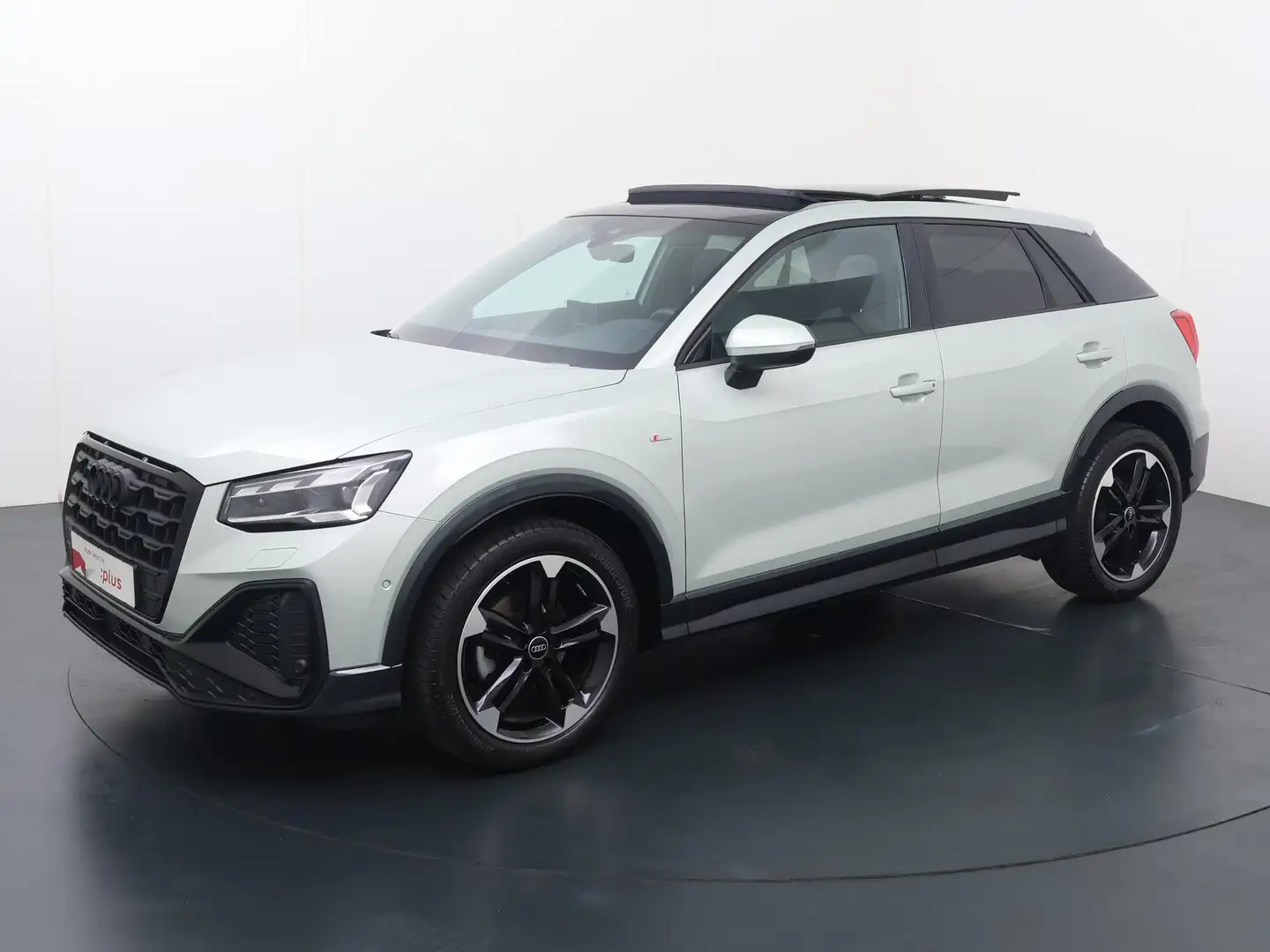 Audi Q2 35 TFSI S Edition | 150 PK | Automaat | Panoramada Gris - 1