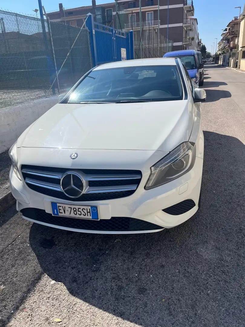 Mercedes-Benz 180 sport Blanc - 2