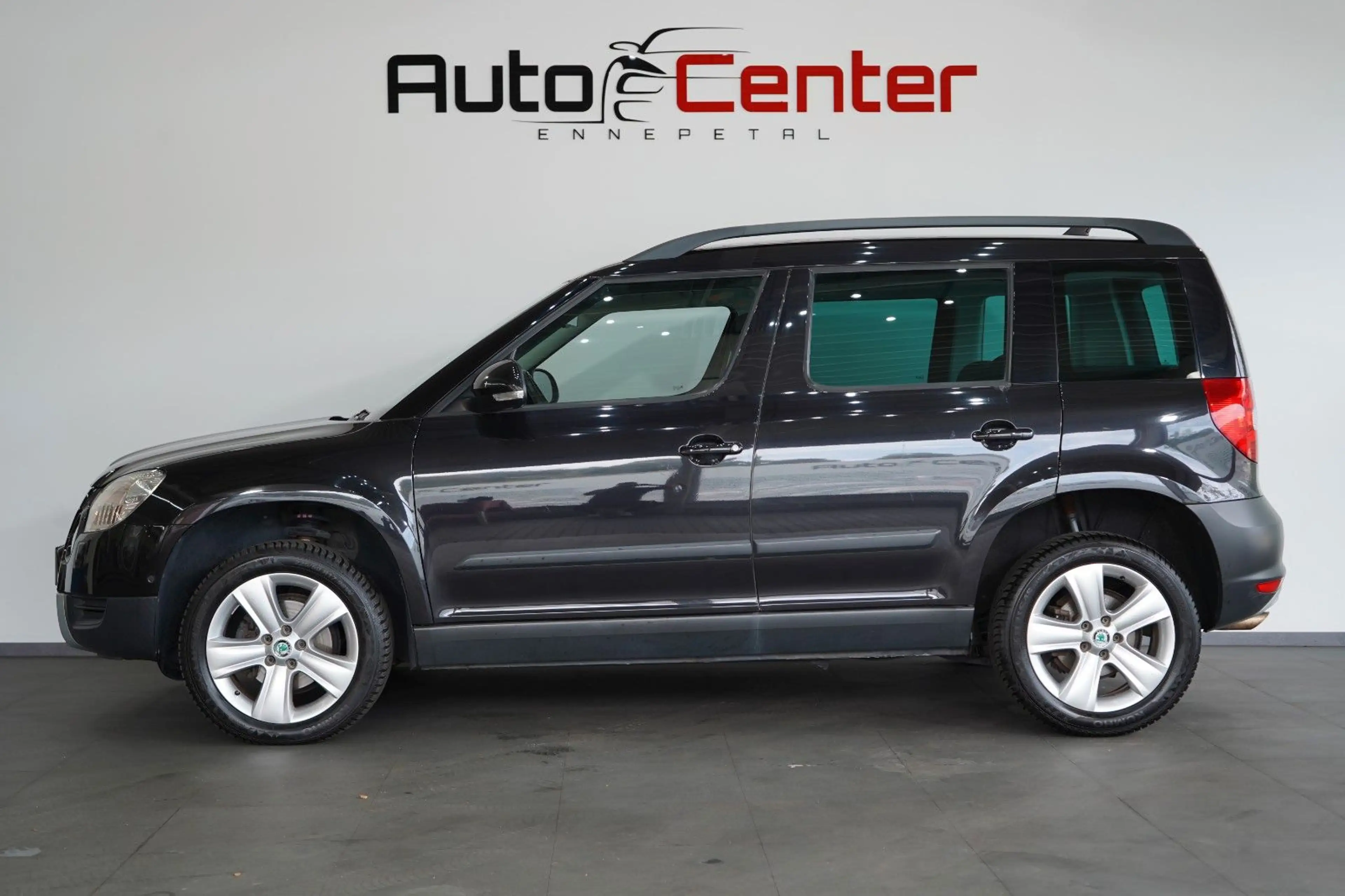 Skoda Yeti Elegance Plus Edition 4x4*AHK*PDC*SHZ*NAVI* — photo 4