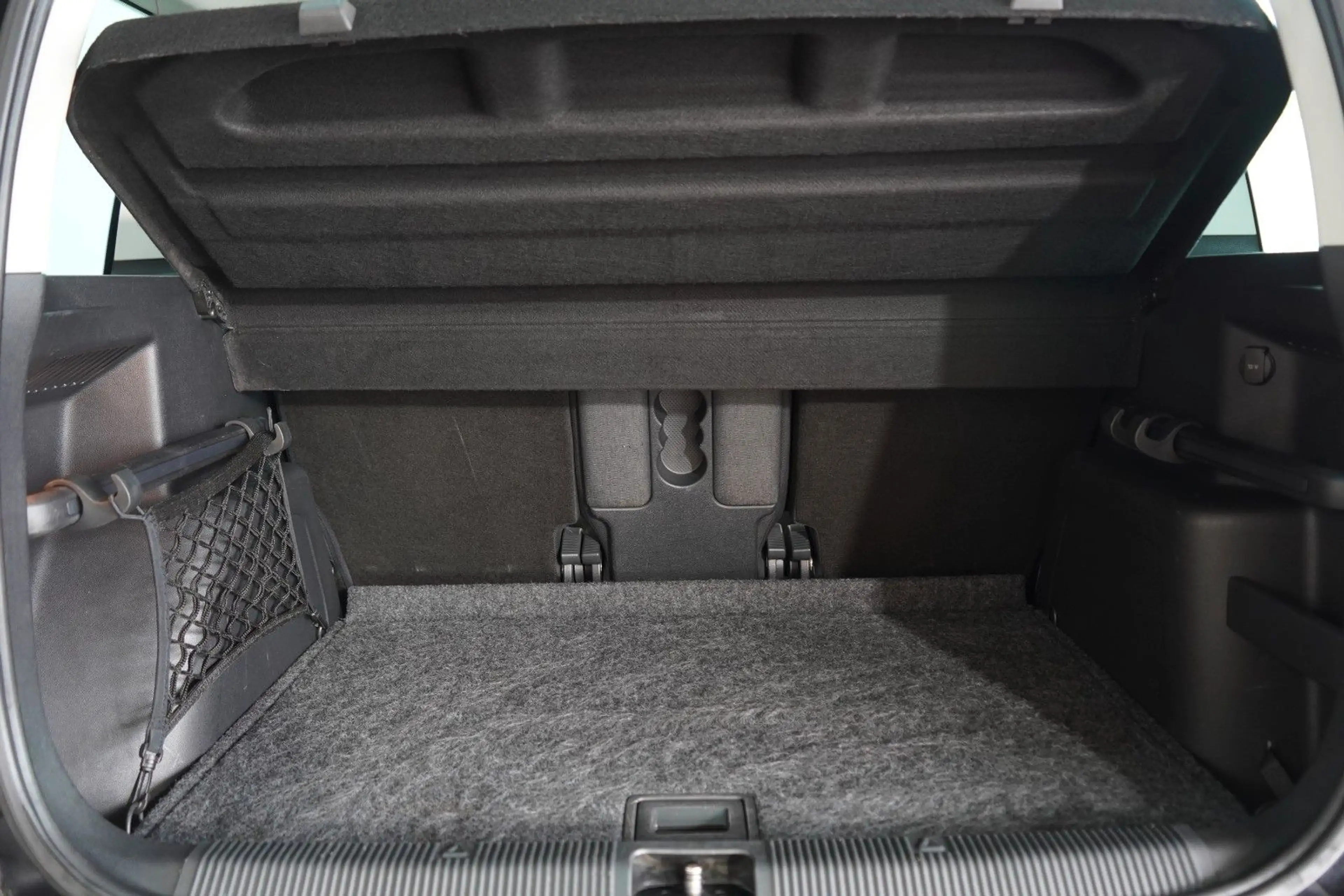 Skoda Yeti Elegance Plus Edition 4x4*AHK*PDC*SHZ*NAVI* — photo 15